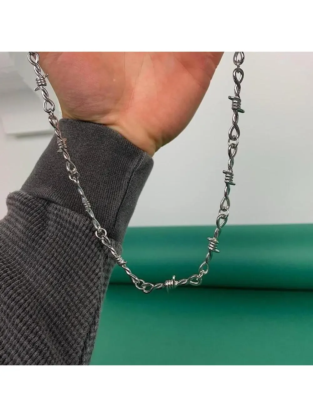 Y2k barbwire opium punk style necklace. Cool design. Nice quality. Chain is unis